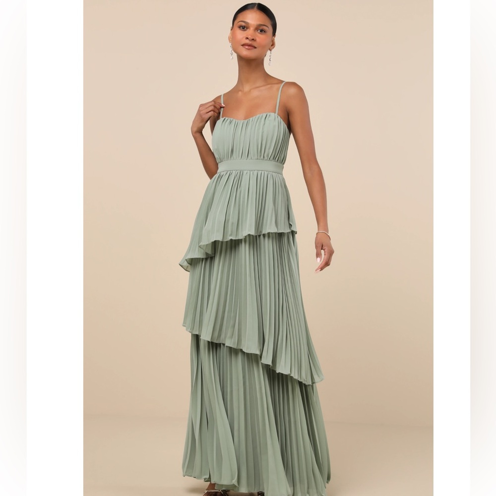 Lulu's Sage Green Pleated Tiered Maxi Dress